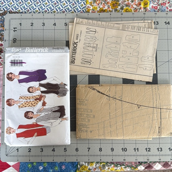 Butterick 4683 Vest Pattern, sizes 12 -14-16, lined vests w/neckline variations - Picture 4 of 4